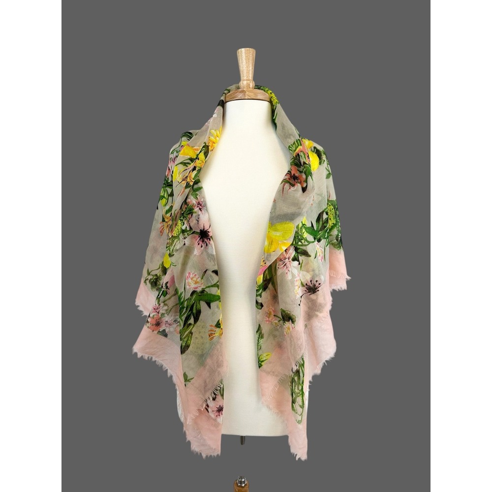 Tropical Floral Pineapple Print Semi Sheer Square Scarf Eyelash Fringe 50x50 - Picture 2 of 7